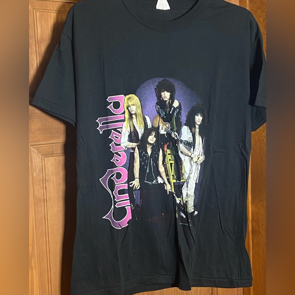 Vintage Cinderella Long Cold Winter Tour T-shirt (Size XL)